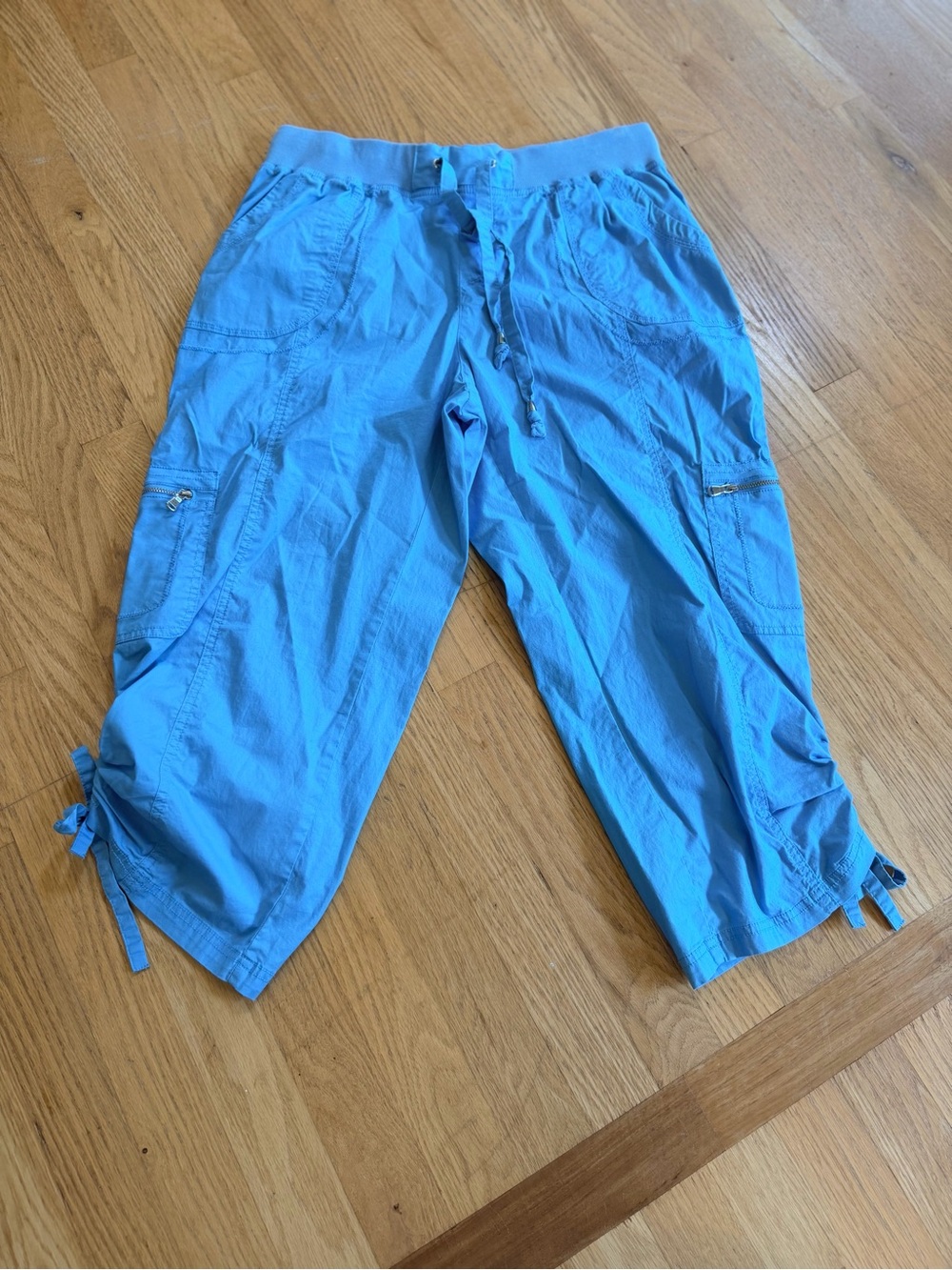 Ladies Size 12 "Rafaella" Light Blue Cargo Capris GUC